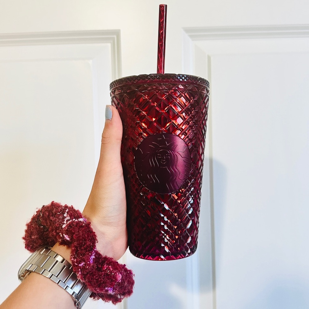 🍷NEW🍷 Starbucks Ruby Red Diamond Jewel Grande Tumbler